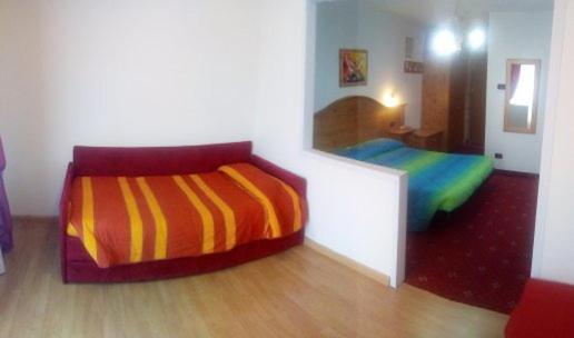 Hotel Garni Al Nardis Carisolo Buitenkant foto
